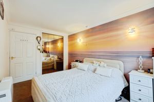BEDROOM- click for photo gallery